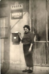 Borika néni a posta elõtt (1963)