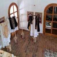 Click to view buzsak17_t1.jpg
