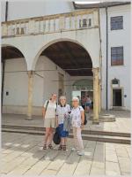 Click to view 23_siklos_17_t1.jpg