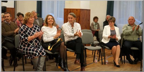 Gyõrfi András festõmûvész és grafikus kiállításának megnyitója