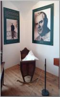 Click to view fi_3_t1.jpg