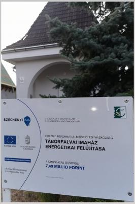 Pályázati tábla