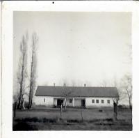 Click to view 18_szobros_iskola_1960_t1.jpg