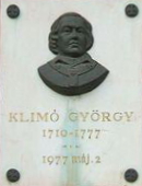 Klimó Györgynek állított emléktábla, a pécsi Szent István téren